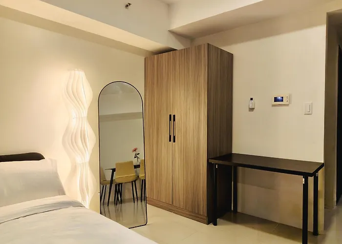 East Glory Center Residences Twin Double Bed Of Dreams Moa Naia Hotel